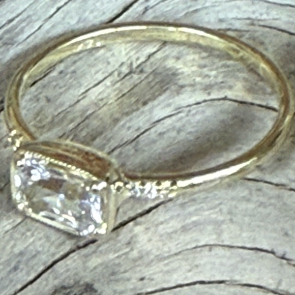 14k white sapphire gold ring with tiny diamonds. New in box. - Picture 3 of 4